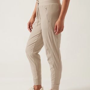 Athleta Trekkie North Jogger
